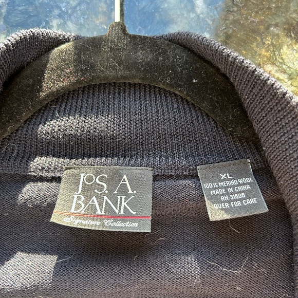 Jos A. Bank 100% merino Wool 1/4 zip mock neck pullover in black. Like new. XL - Picture 8 of 11
